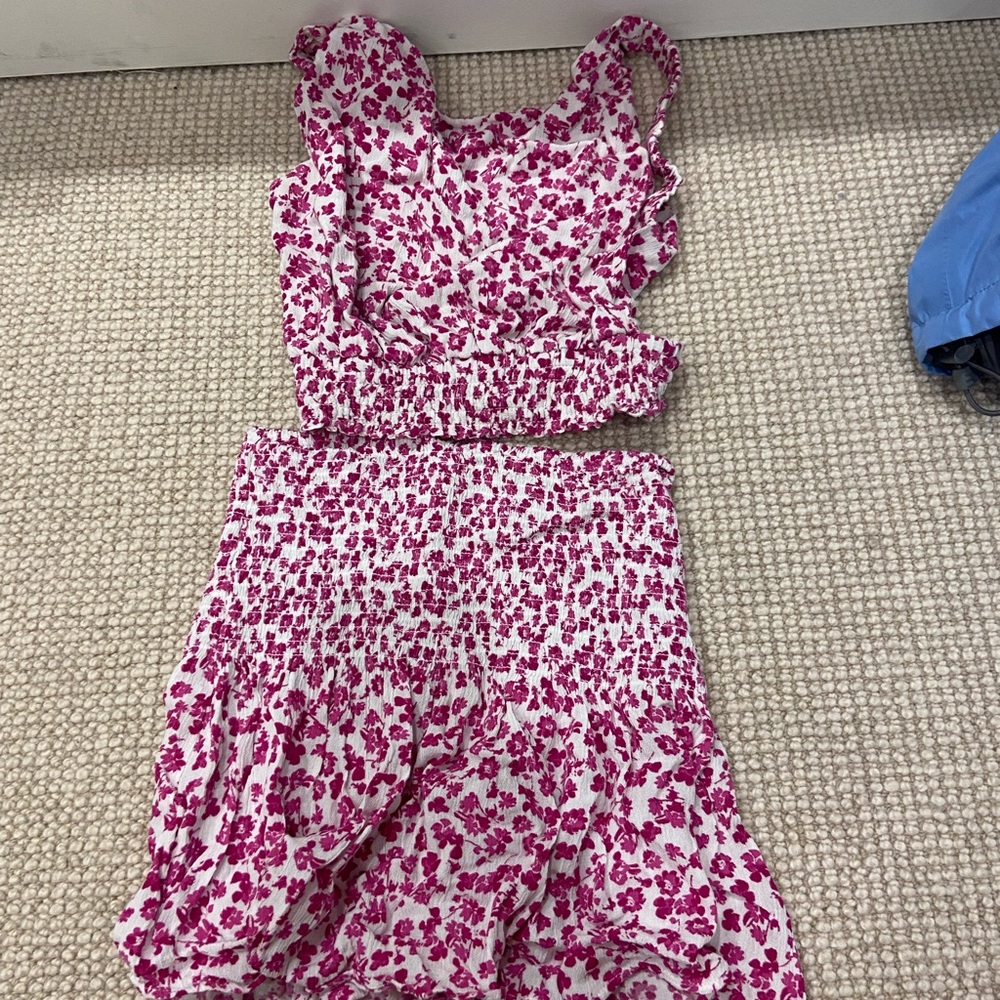 Isabelle’s Cabinet Pink and White Flower Two Piece Set
